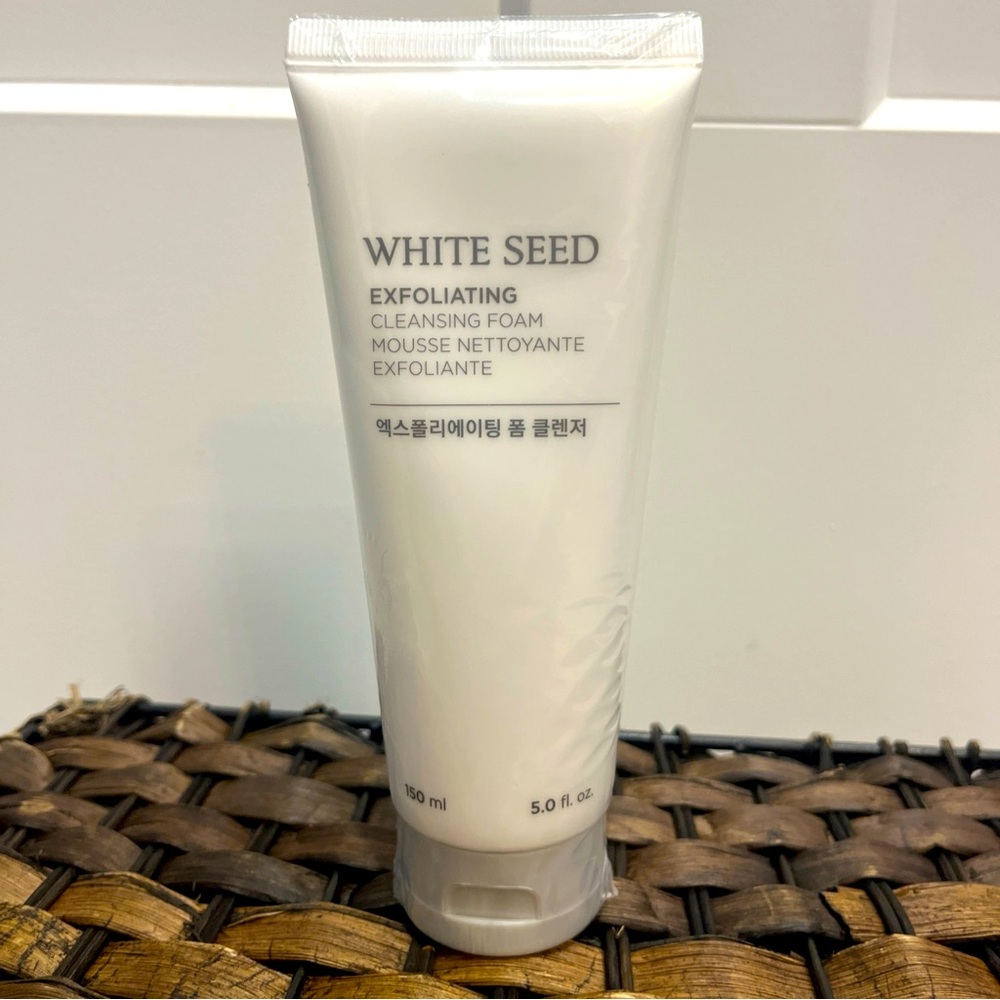 The FaceShop White Seed Exfoliating Cleansing Foam Korean Face Wash NEW EXP 2027
